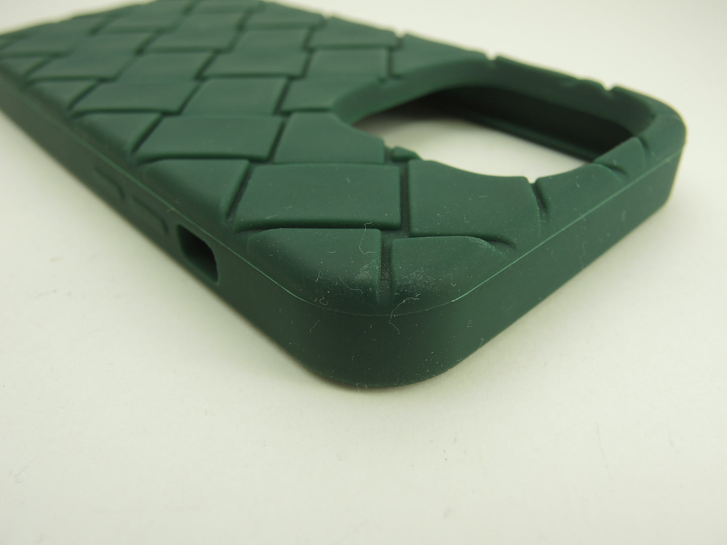 ボッテガヴェネタ iphone14Proケース 中イントレチャート シリコン濃緑 カバー 美品@ 24