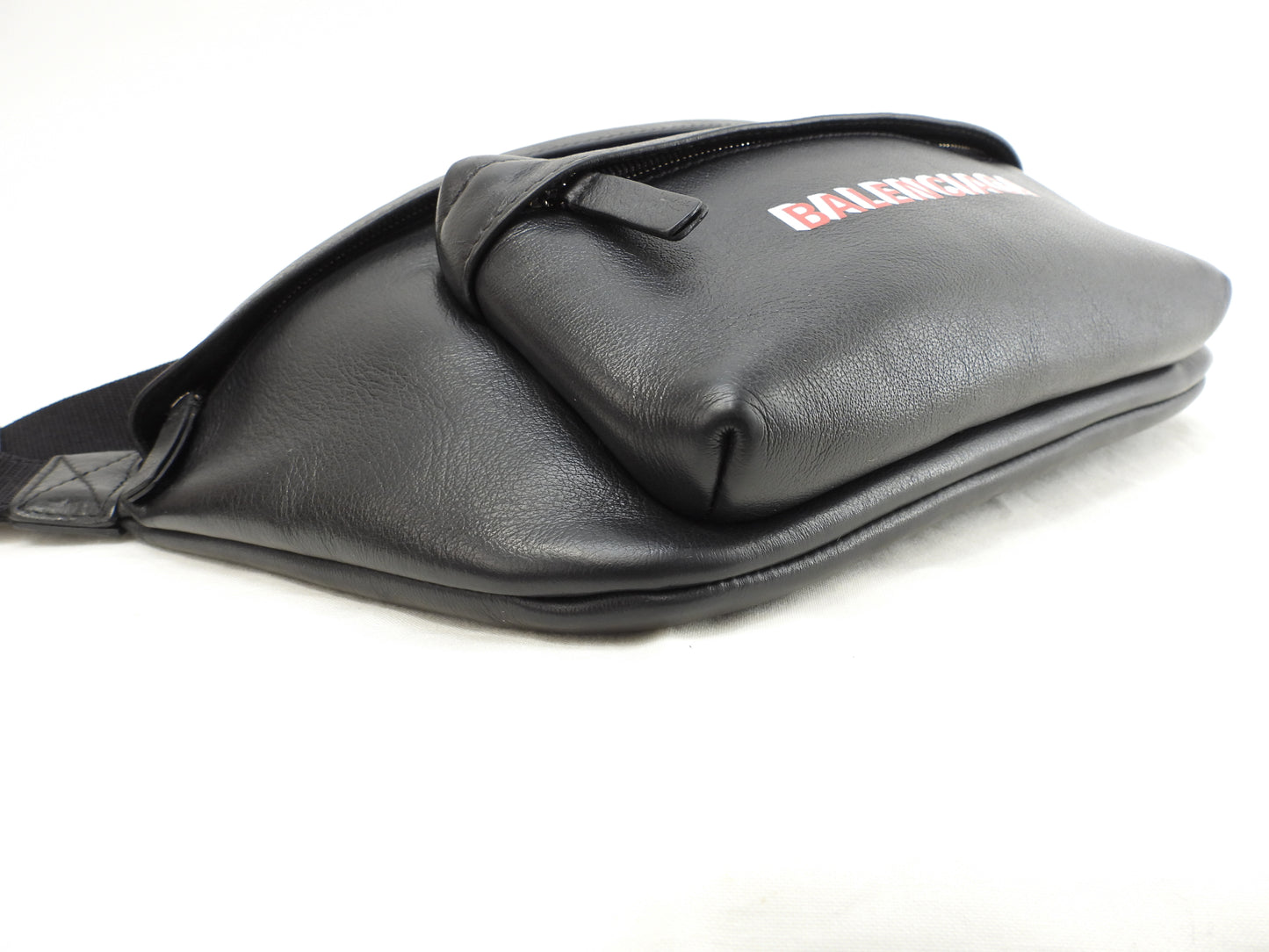 Balenciaga Belt Bag Everyday Leather Black Red Body Bag Good Condition @ 28