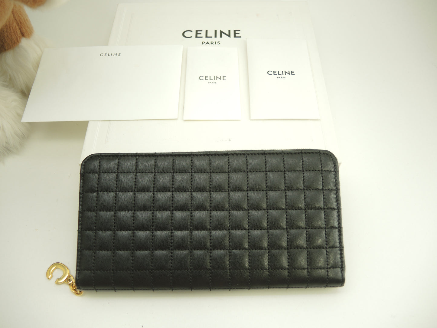 セリーヌ ロングウォレット キルテッド レザー黒 ラウンドジップ長財布 Cチャーム 未使用@ 9