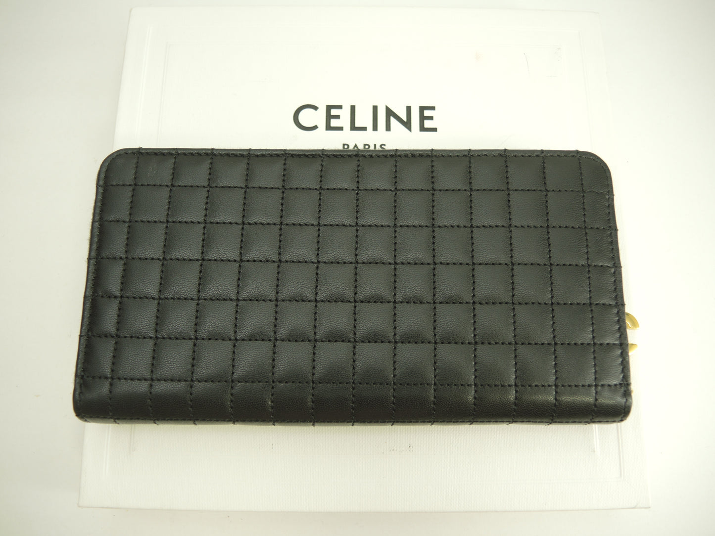 セリーヌ ロングウォレット キルテッド レザー黒 ラウンドジップ長財布 Cチャーム 未使用@ 9