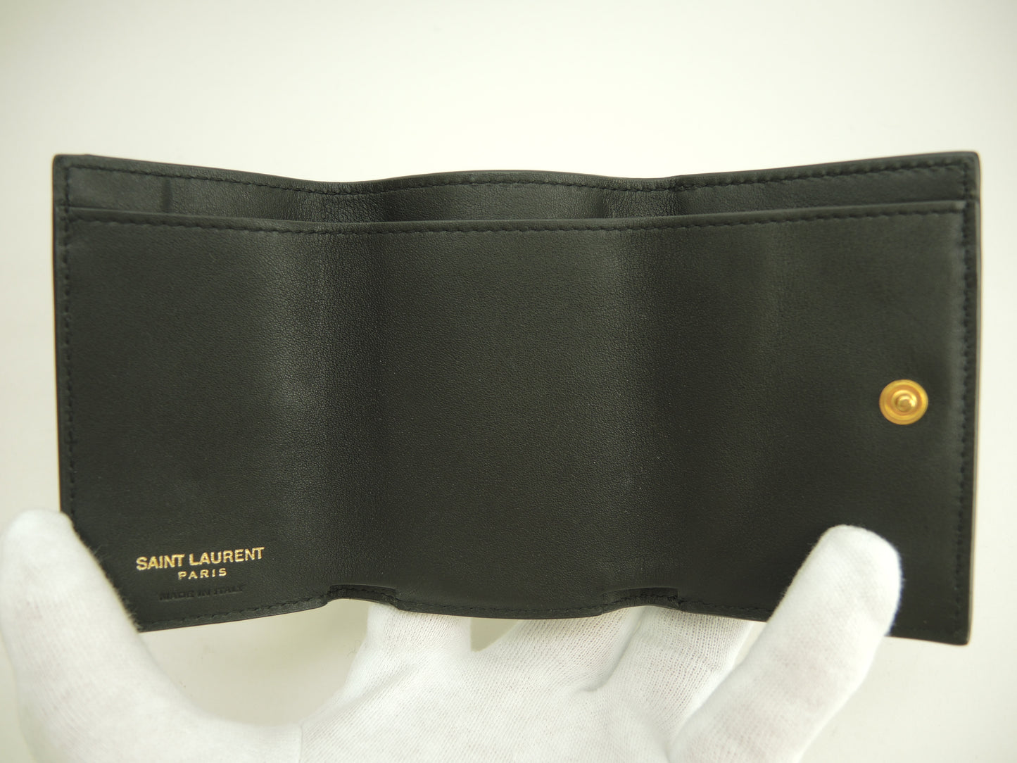 サンローラン コンパクトウォレット YSL レザー黒 3折Wホック財布 ゴールド金具 美品@ 87