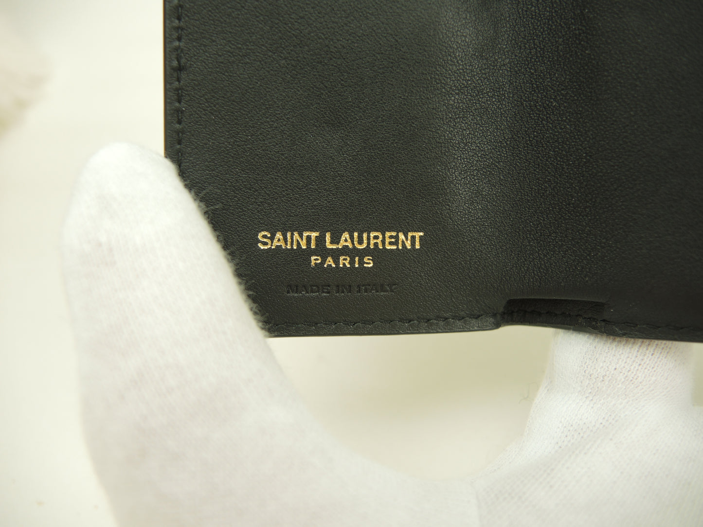 サンローラン コンパクトウォレット YSL レザー黒 3折Wホック財布 ゴールド金具 美品@ 87