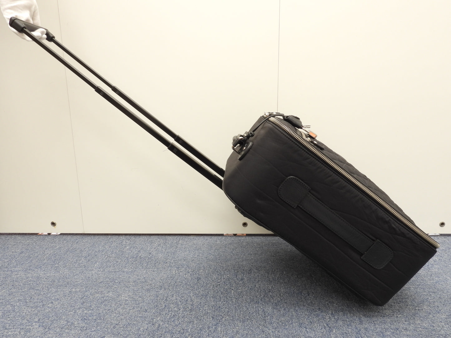 シャネル キャリーバッグ スポーツライン 黒 旅行用トロリーバッグ 美品@10831371