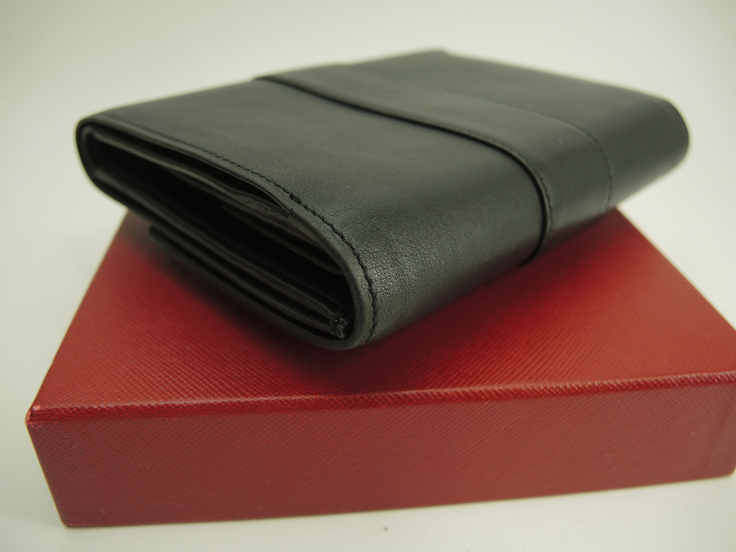 カルティエ 3折財布 トリニティ レザー黒 コンパクトウォレット スモール財布 美品@EUKL
