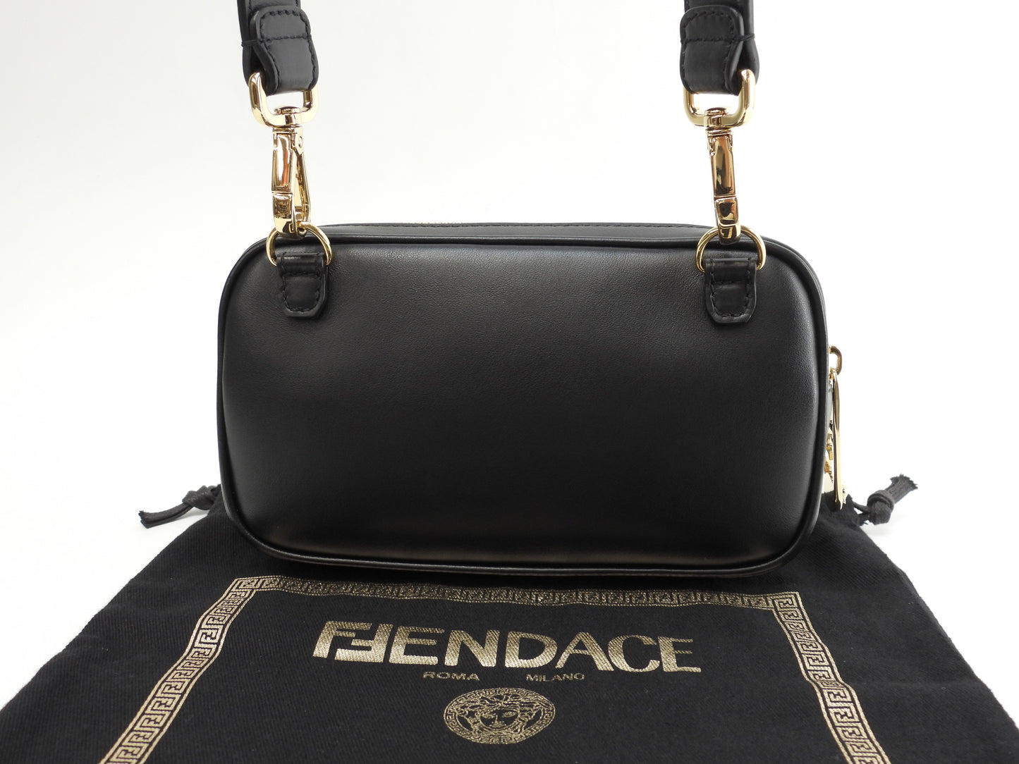 フェンディxヴェルサーチ ポシェット フェンダーチェ レザー黒 クロスボディバッグ 未使用@ 1