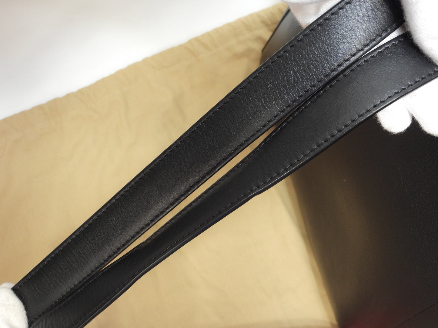クリスチャンルブタン トートバッグ Cabado レザー黒 メンズ バックパック 美品@ 3