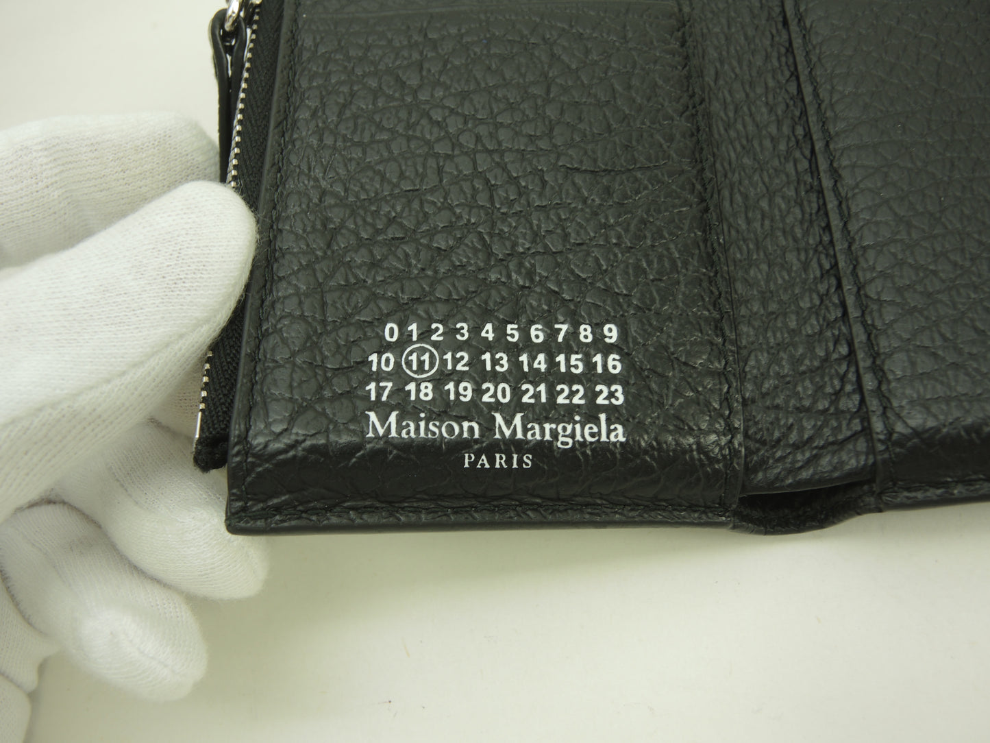 マルタンマルジェラ コンパクト財布 白4ステッチ レザー黒 3折財布@ 4