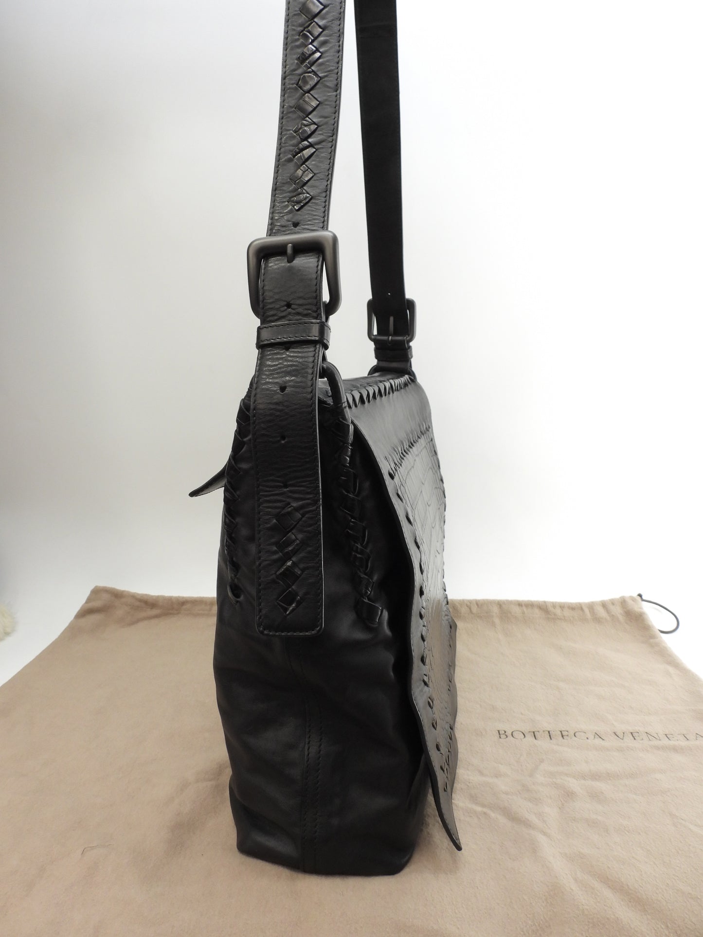 Bottega Veneta Messenger Bag Crocodile/Leather Black Crossbody Shoulder Bag @B00517184E