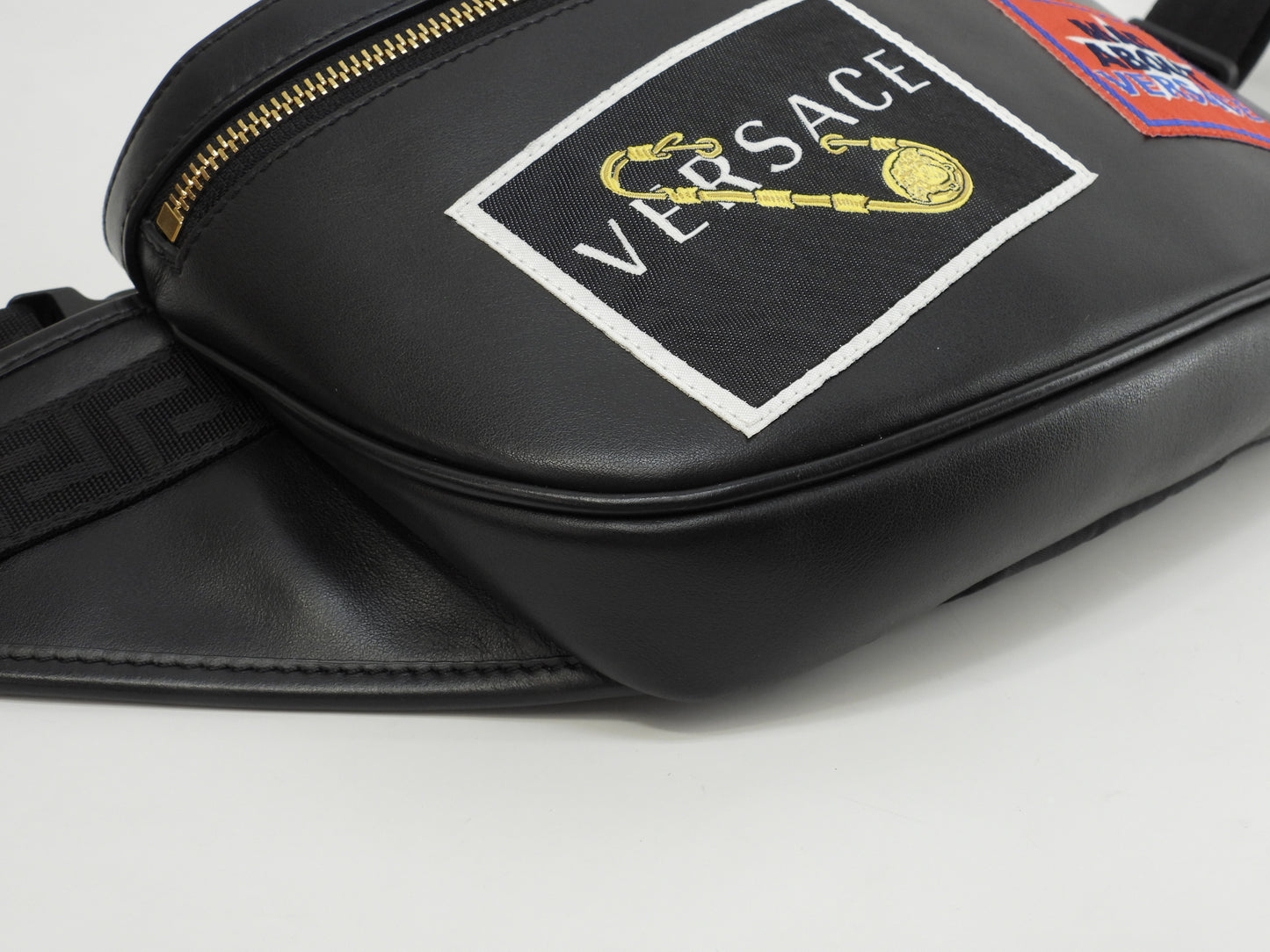 Versace Body Bag Leather Black Belt Bag Crossbody Bag Good Condition @ 347