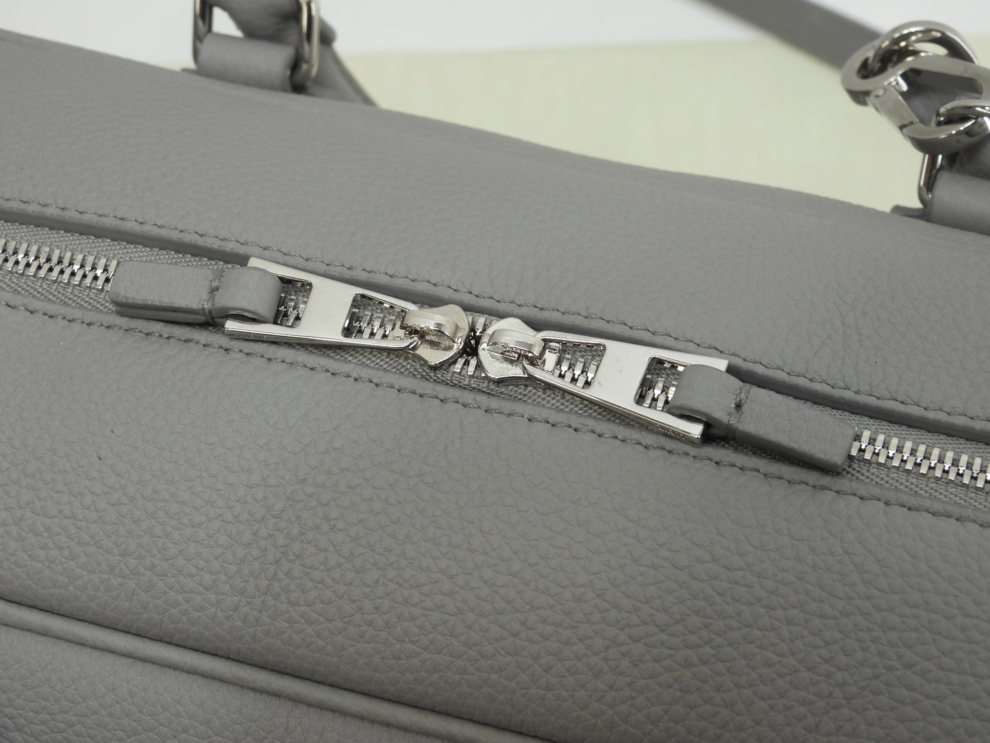 ロエベ アマソナ28 ストラップ付 型押レザー灰 ハンドバッグ シルバー金具 アナグラム 極美品@062240