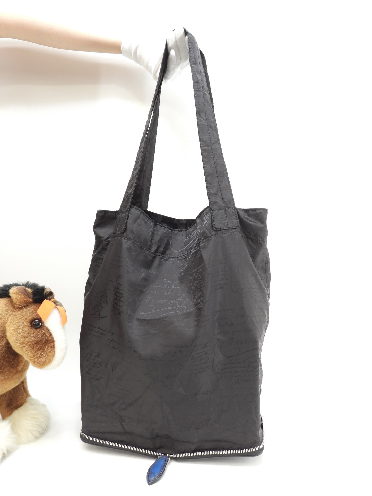 ベルルッティ インケース カリグラフィ レザー青 エコバッグ 折畳バッグ 旅行にも 極美品@B0262P