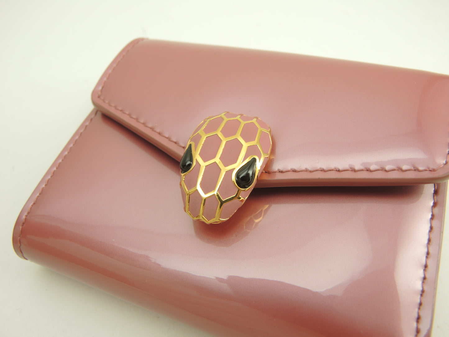 ブルガリ 三折財布 セルペンティ パテントレザー/ピンク フォーエバー ミニ財布 未使用@ 10