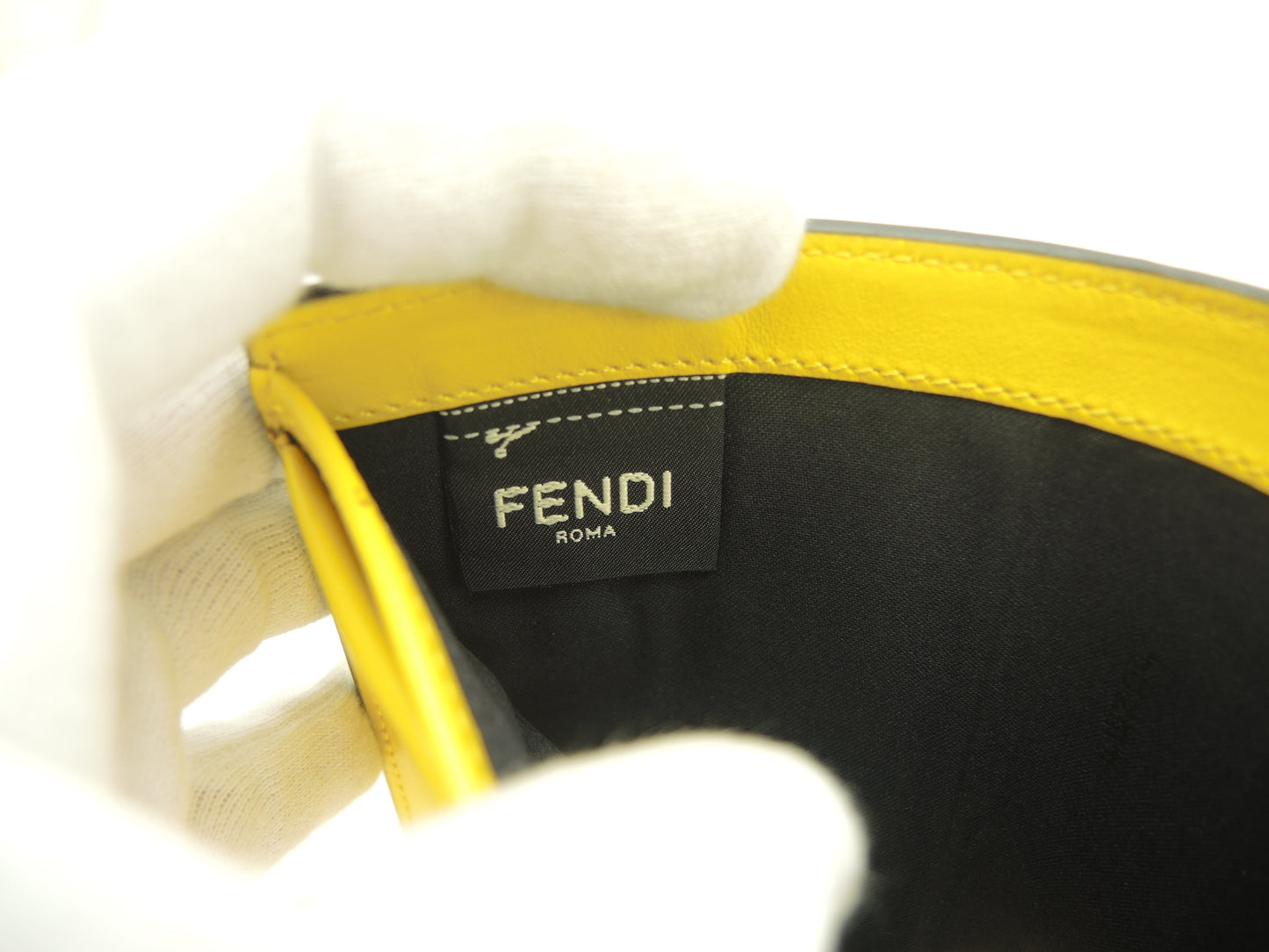 フェンディ コンパクトウォレット エフイズフェンディ レザー黄 2折財布 美品@ 7