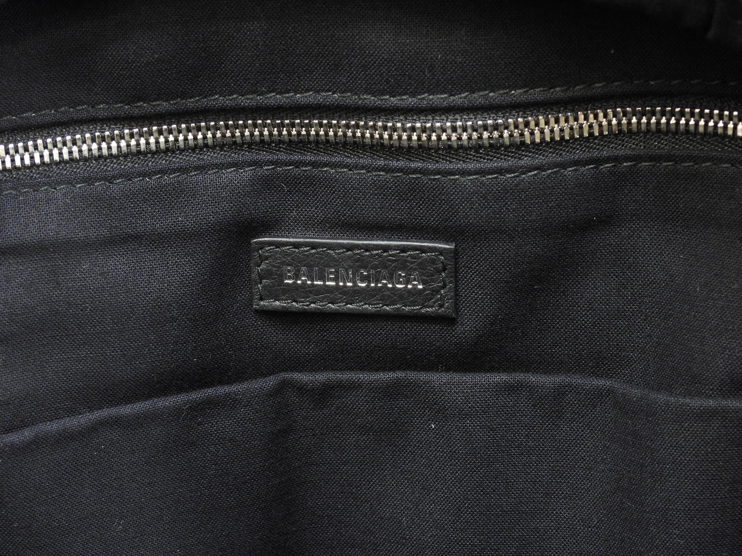 バレンシアガ バックパック中 エブリデイ フルレザー黒 リュックサック メンズ 極美品@ 48