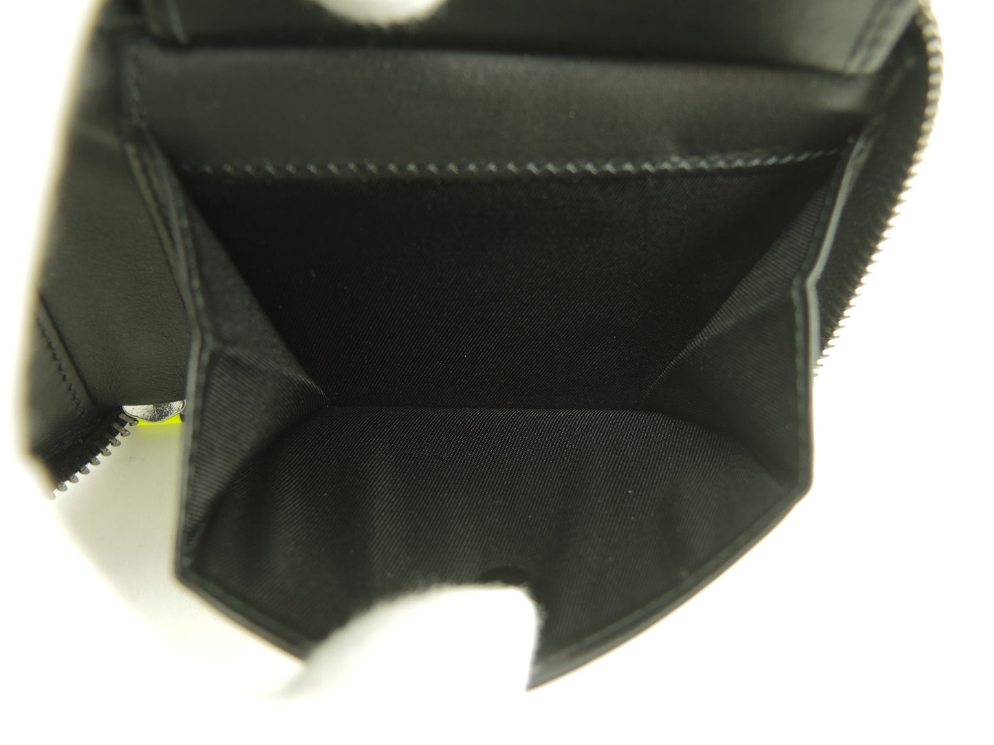 ヴェルサーチ コンパクトウォレット メデューサ レザー黄 2折ジップ財布 新品@ 6