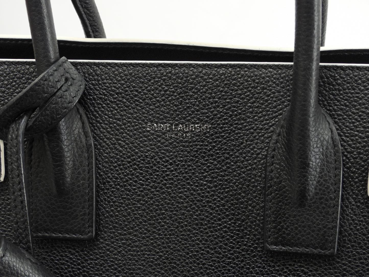 サンローラン サックドジュールベイビー YSL レザー黒白 s付ハンドバッグ 極美品@ 88
