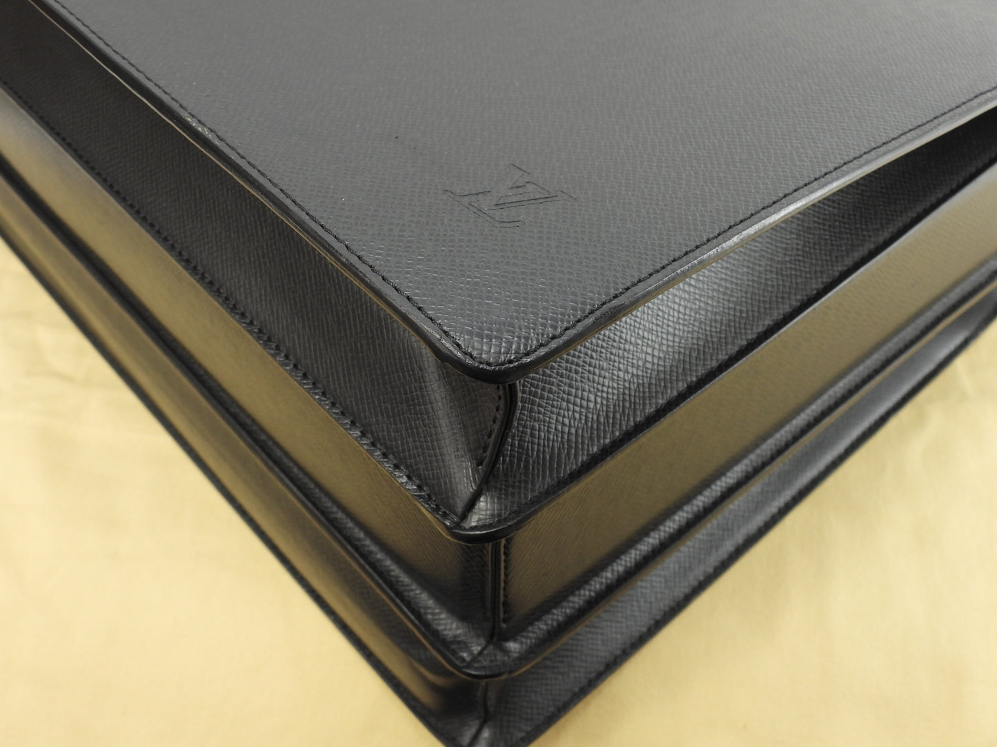 Louis Vuitton Ural M30022 Taiga Black 3-way briefcase Doctor's bag Good condition @RI0101