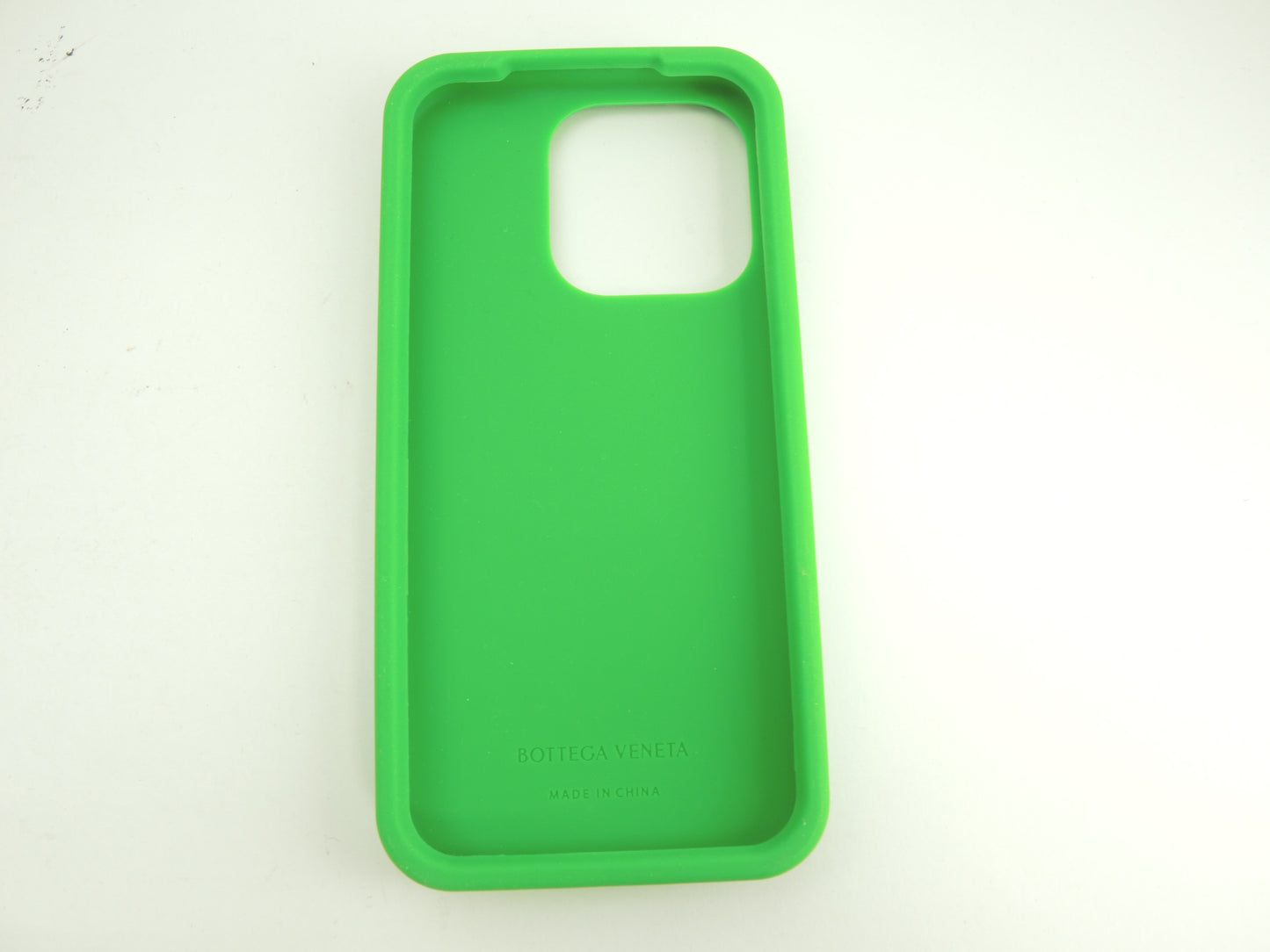 ボッテガヴェネタ iphone14Proケース 中イントレチャート シリコン緑 カバー 未使用@ 16