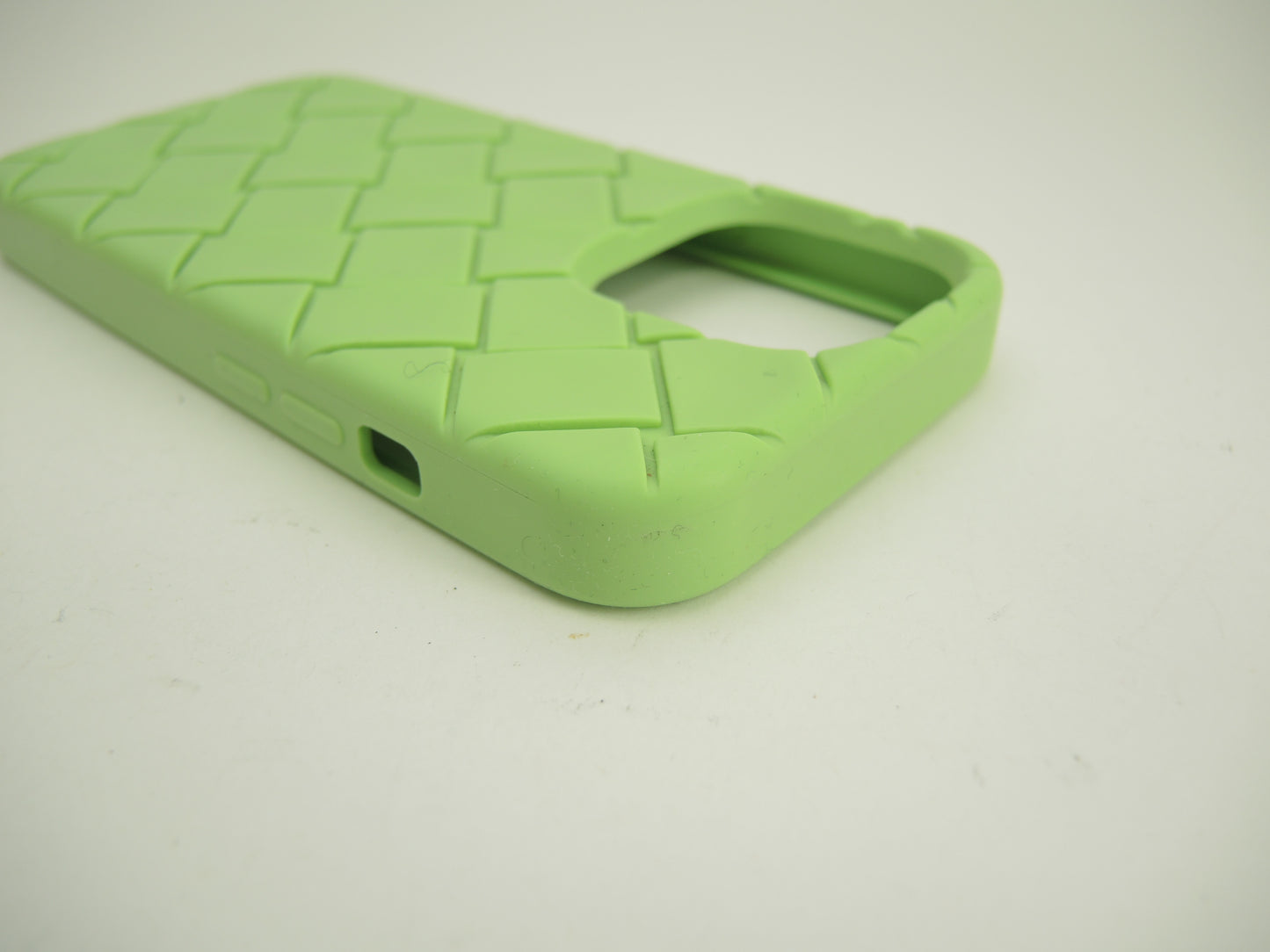 ボッテガヴェネタ iphone14Proケース 中イントレチャート シリコン薄緑 カバー@ 9