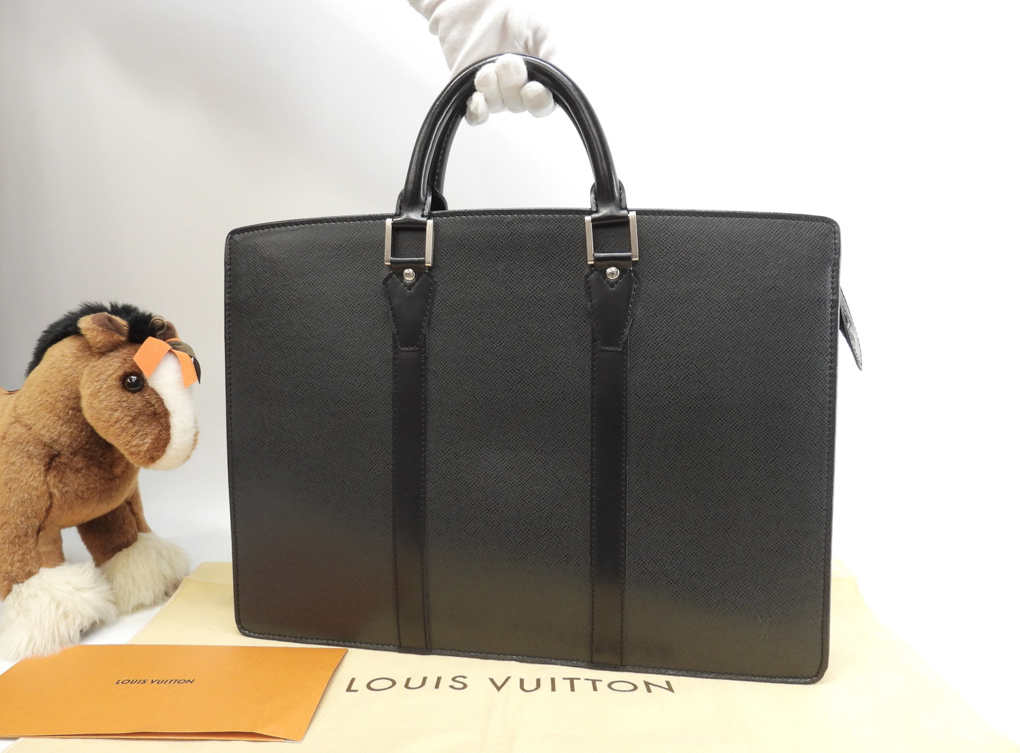 Louis Vuitton Rozan M30052 Taiga Black Briefcase, Good Condition @VI0055 2