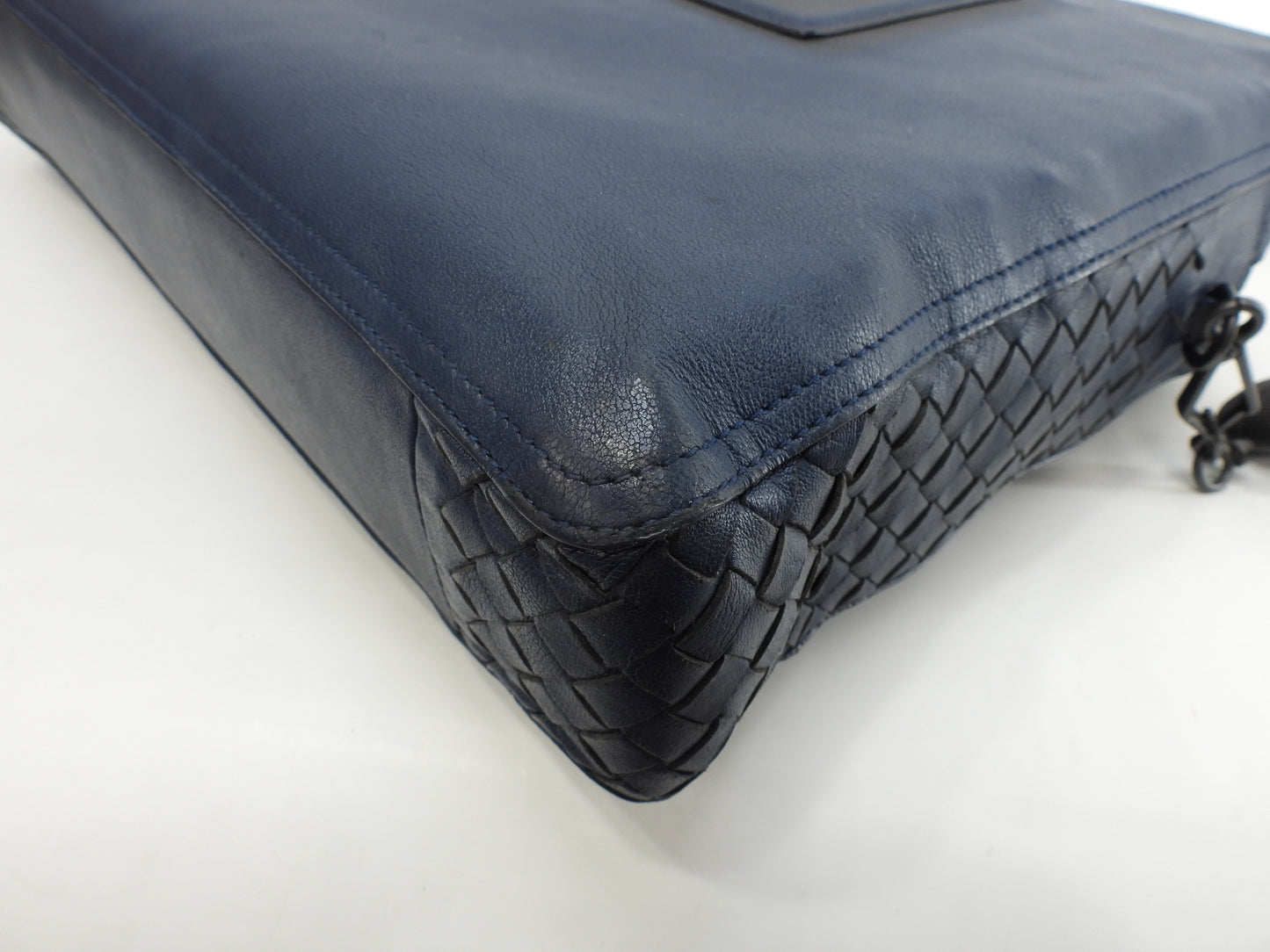 Bottega Veneta briefcase with S-shaped intrecciato pattern, blue and black leather, in good condition @B05324701Q