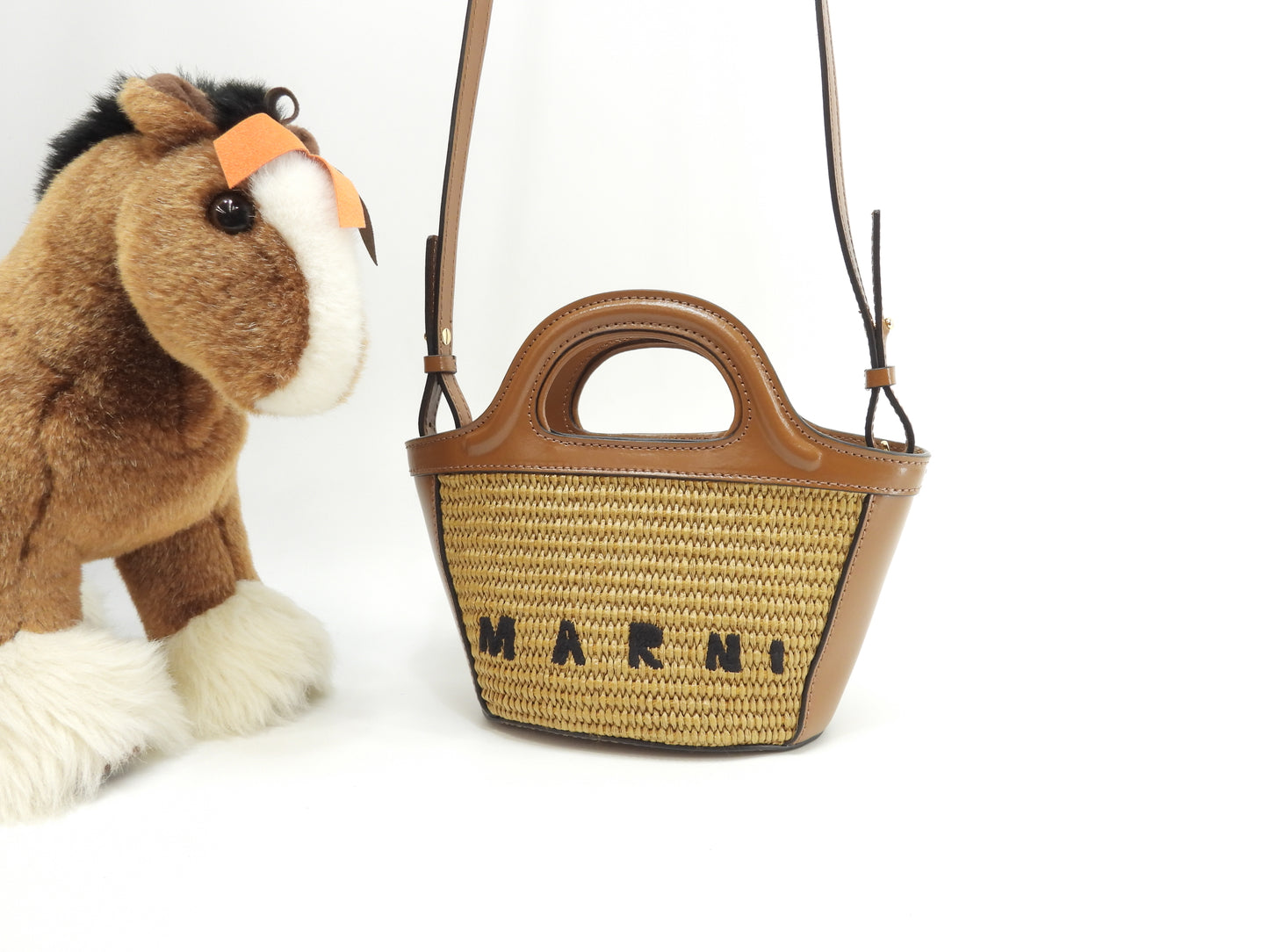 マルニ カゴバッグ トロピカリアマイクロ ストロー/レザー茶 ポシェット 極美品@ 1