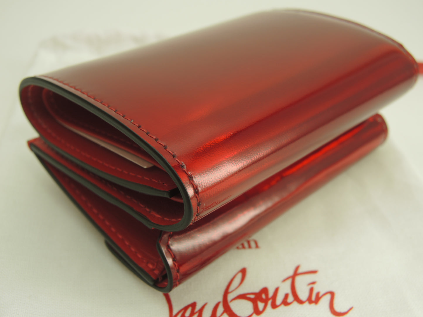 クリスチャンルブタン 3折ミニ財布 Loubi54 パテントレザー赤 コンパクトウォレット 未使用@ 1