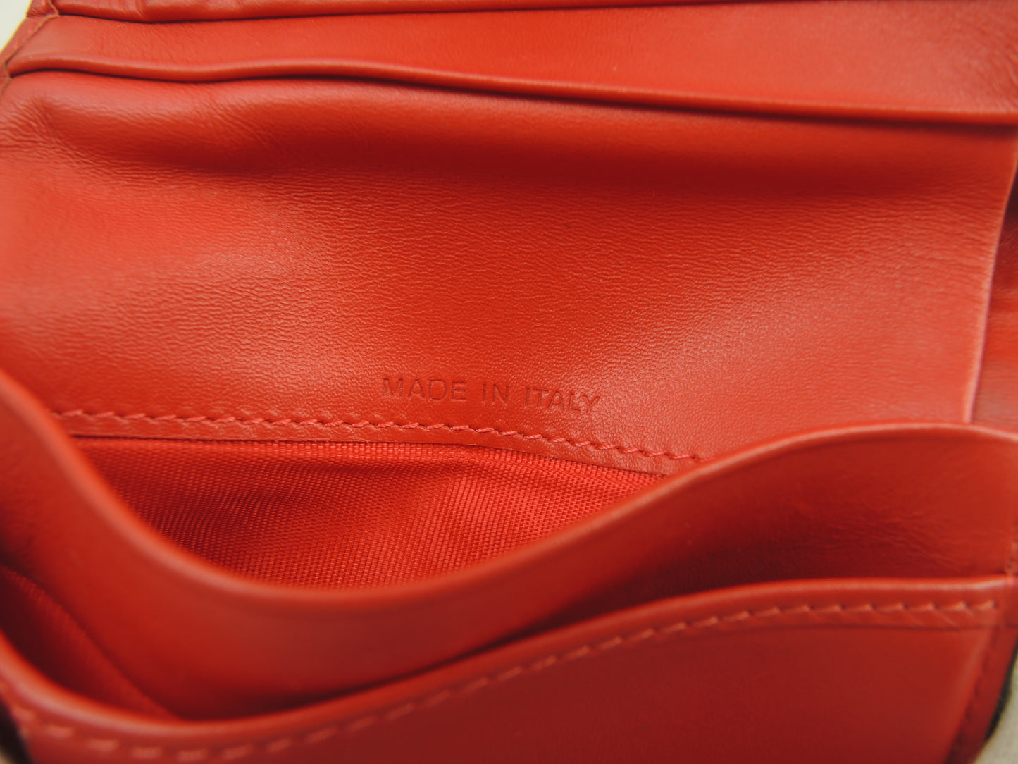 クリスチャンルブタン 2折財布 パロマ レザー黒赤 コンパクトウォレット@ 4