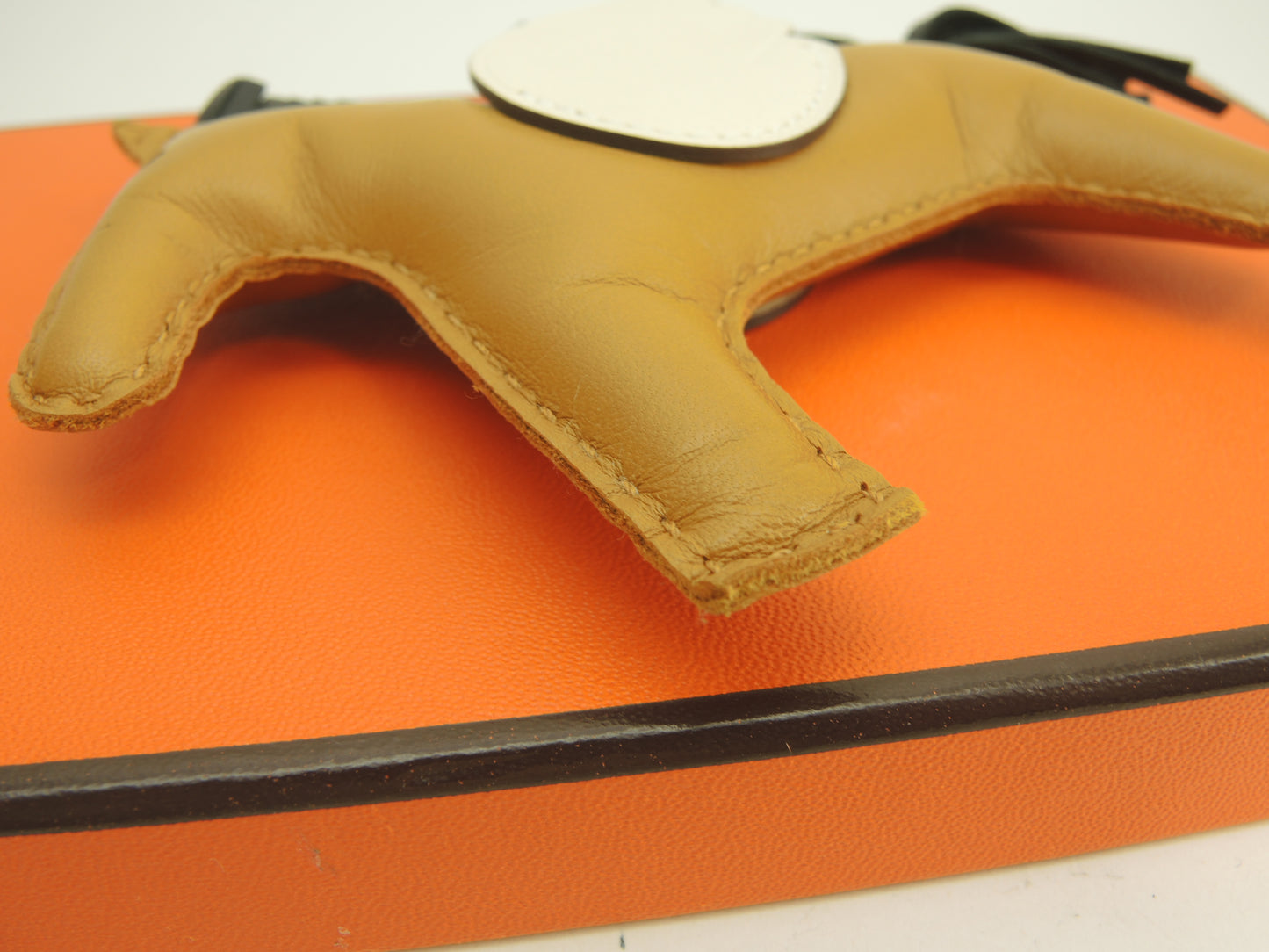 エルメス ロデオMMペガサス アニューミロ セサミ黒ナタ バッグチャーム未使用@Z 25