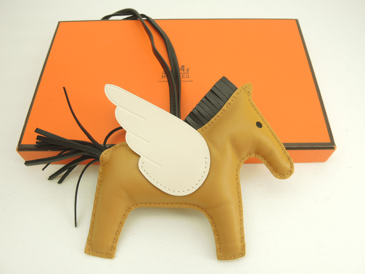 エルメス ロデオMMペガサス アニューミロ セサミ黒ナタ バッグチャーム未使用@Z 25