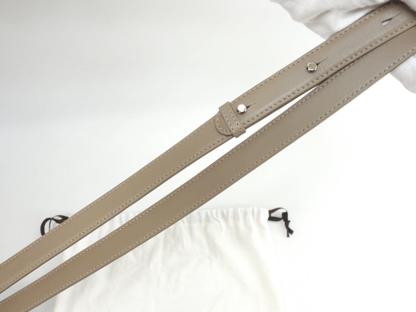 デルヴォー ポシェット スウェード 灰 クロスボディバッグ 美品@ 37