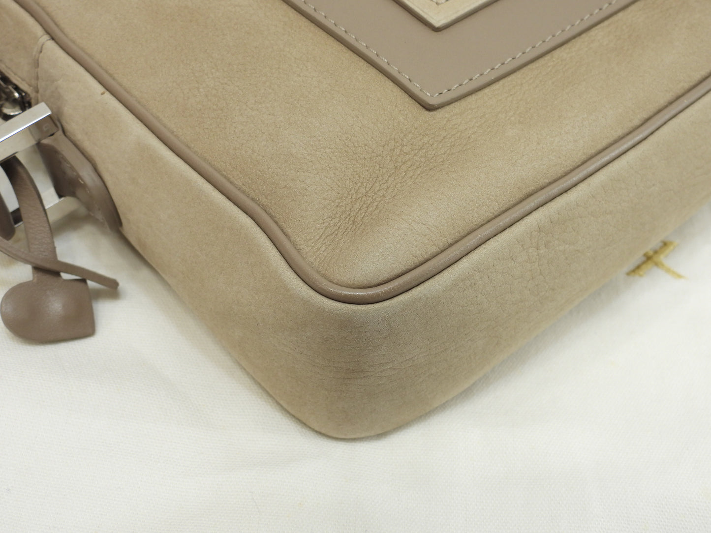 デルヴォー ポシェット スウェード 灰 クロスボディバッグ 美品@ 37