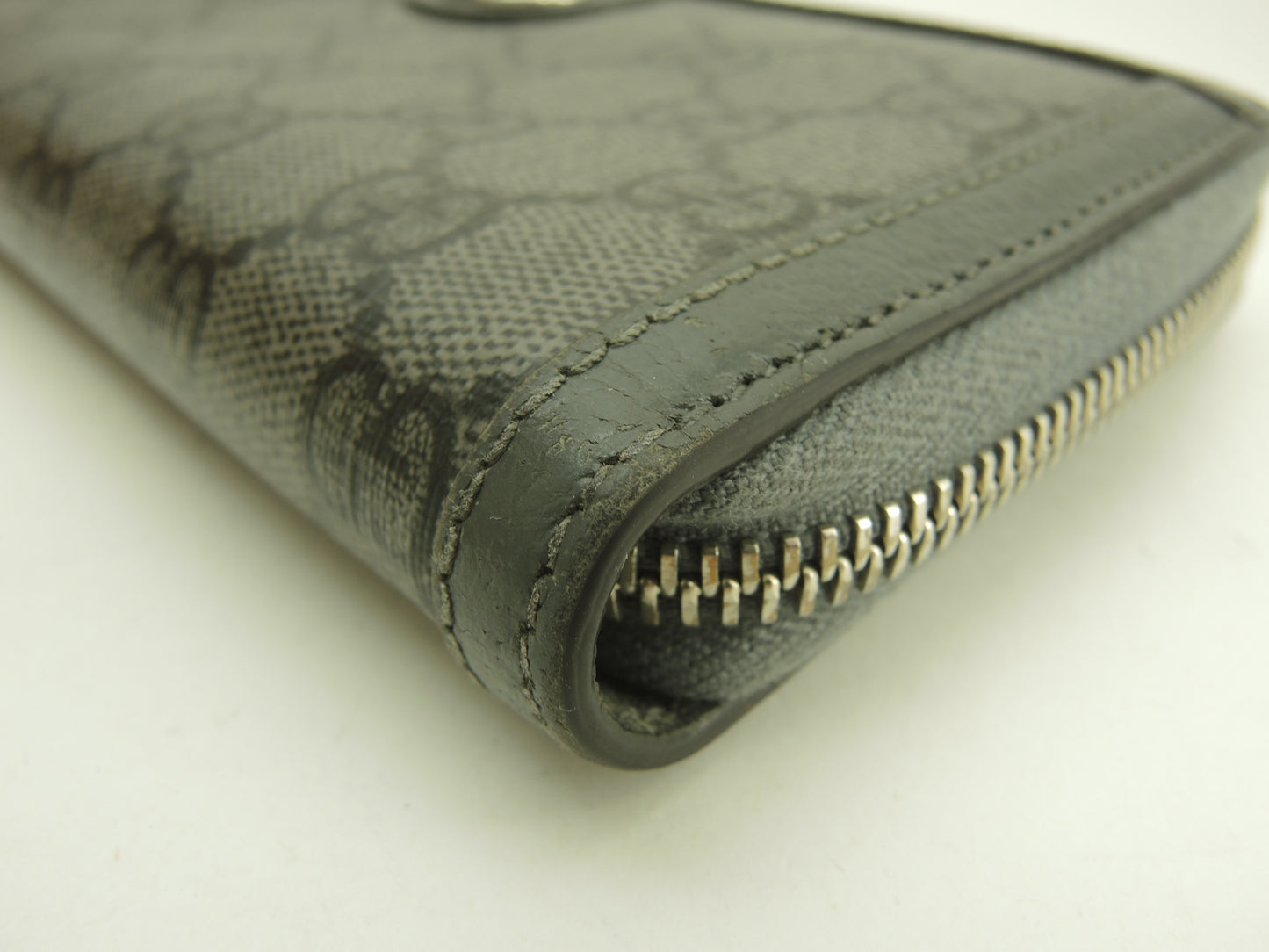 グッチ ジップアラウンドロングウォレット GGオールド PVPレザー灰 長財布@706844-525040