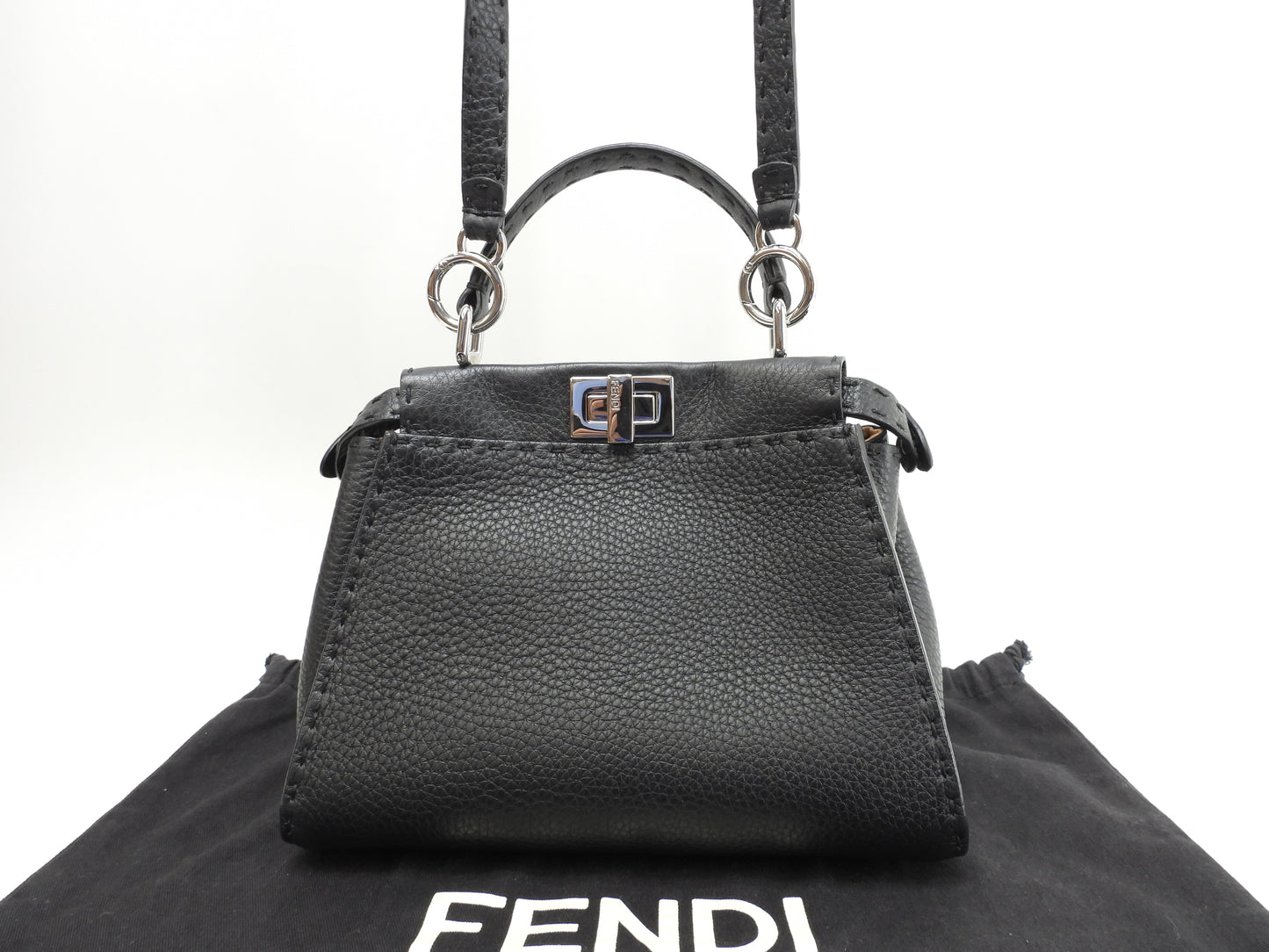 フェンディ ピーカブーミニ セレリアレザー 黒 s付ハンドバッグ ポシェット 極美品@ 29