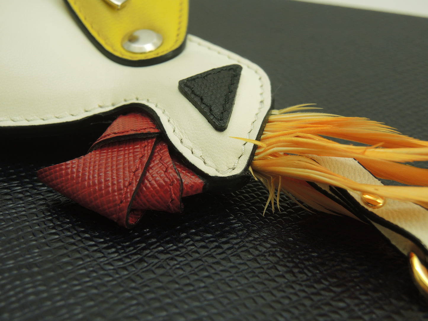 プラダ バッグチャーム 鳥 レザー白黄 キーリング大 レア 未使用@ 5