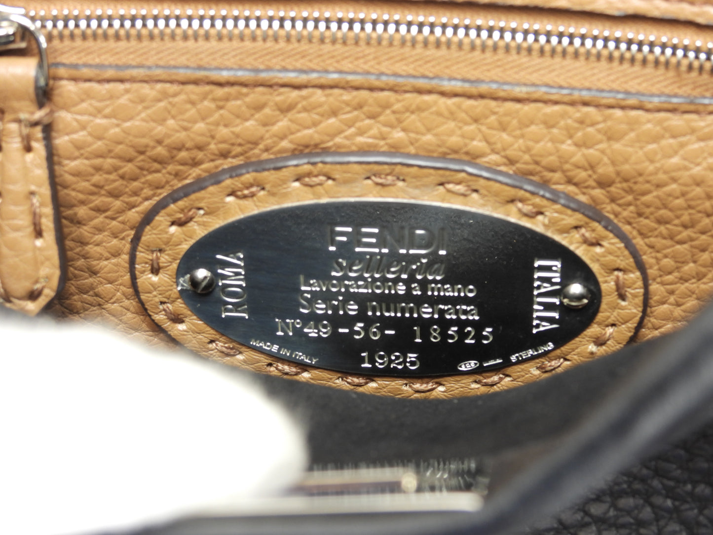 フェンディ ピーカブーミニ セレリアレザー 黒 s付ハンドバッグ ポシェット 極美品@ 29