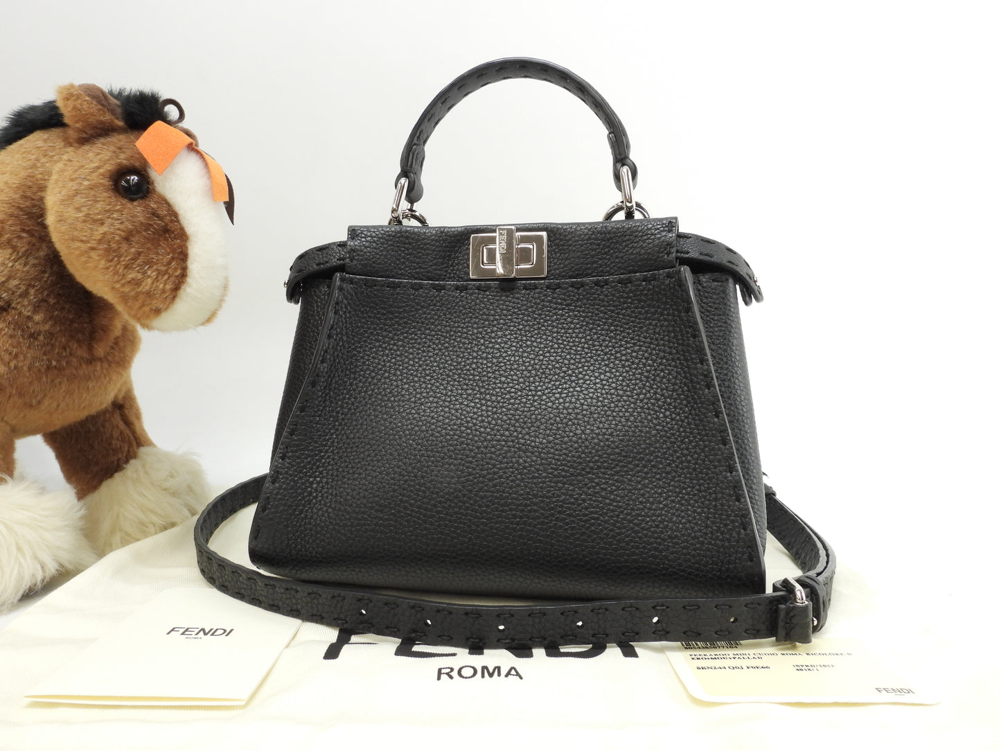 フェンディ ピーカブーミニ セレリアレザー 黒 s付ハンドバッグ ポシェット 美品@ 31
