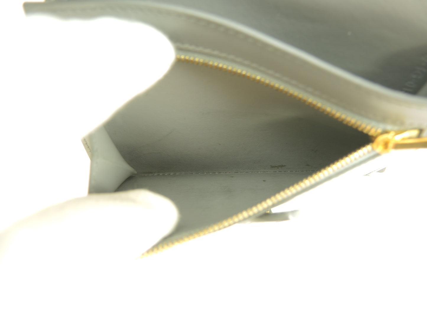 セリーヌ ミディアムストラップウォレット レザー 灰 2つ折財布@U-TG-0159