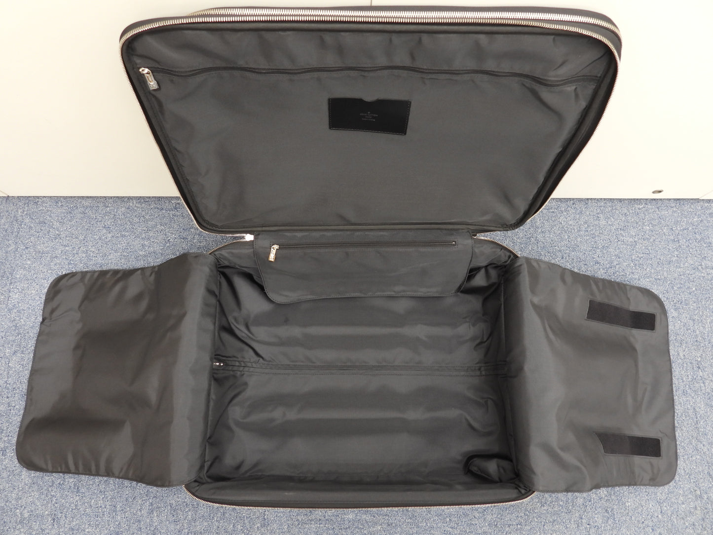 ルイヴィトン ペガスレジェールビジネス55 M32727 タイガ黒 キャリーバッグ 極美品@MB4134