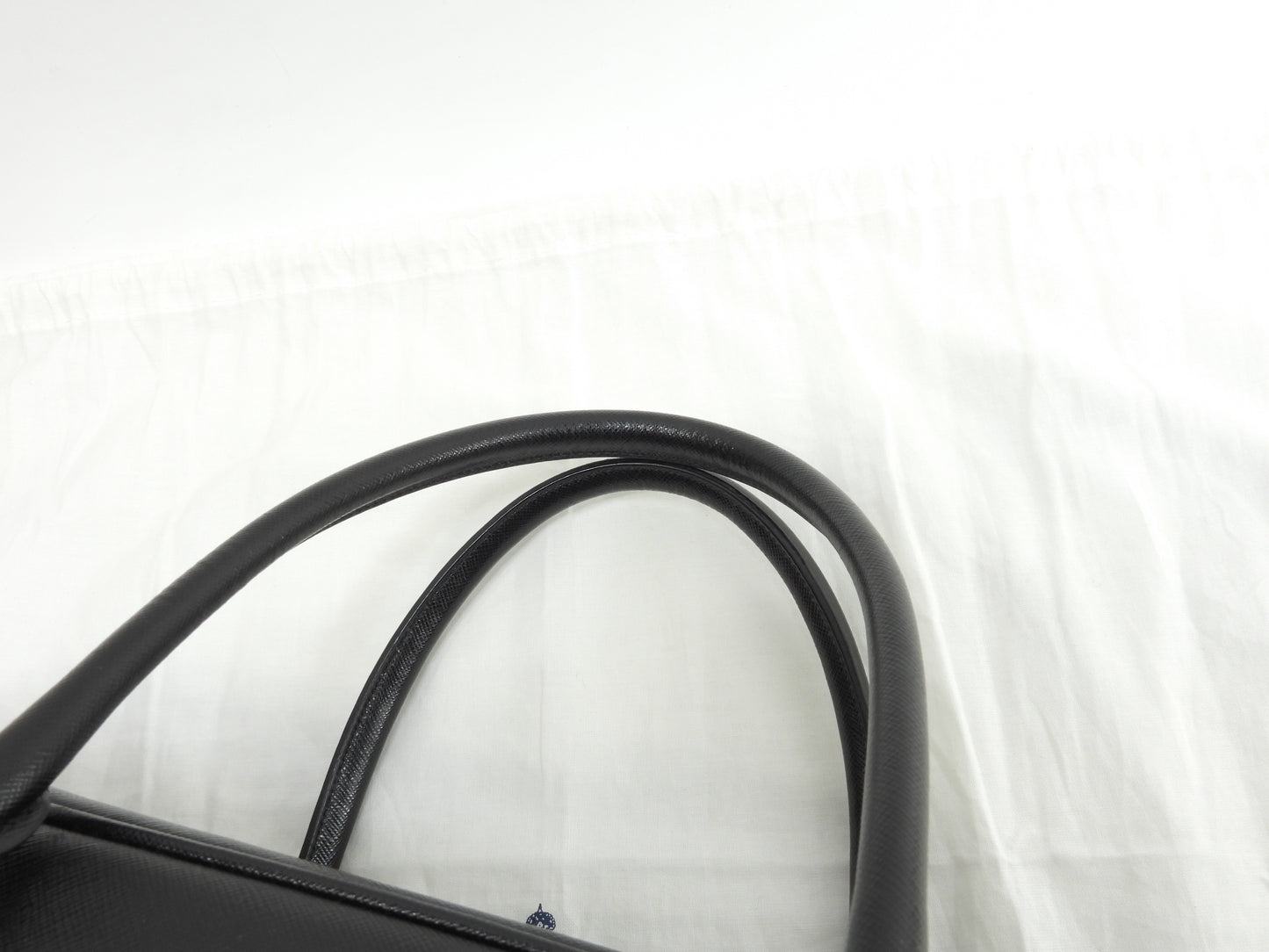 プラダ ブリーフケース サフィアーノ 黒 まち広書類カバン ドキュメントケース VS0088 美品@27113