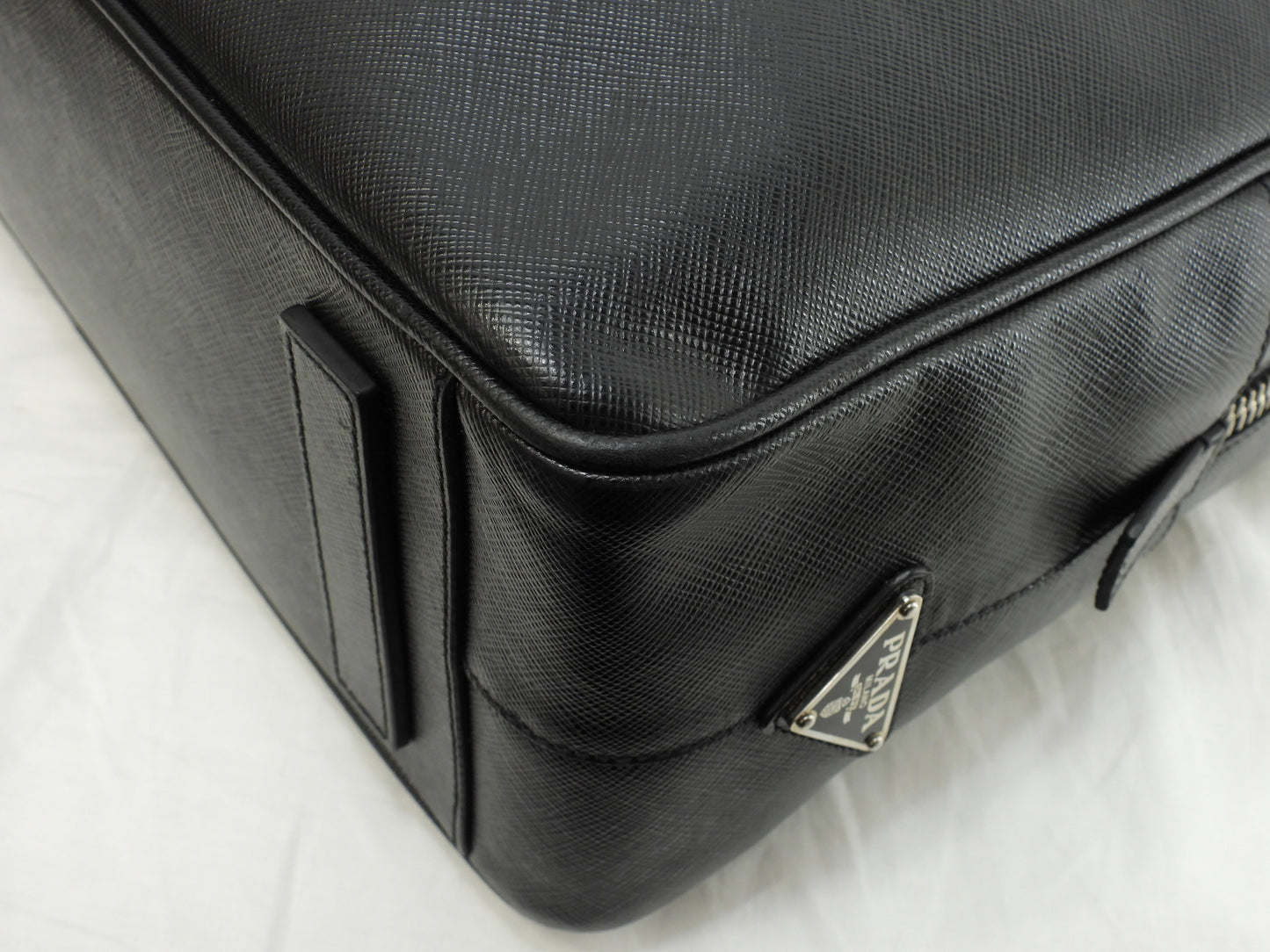 プラダ ブリーフケース サフィアーノ 黒 まち広書類カバン ドキュメントケース VS0088 美品@27113