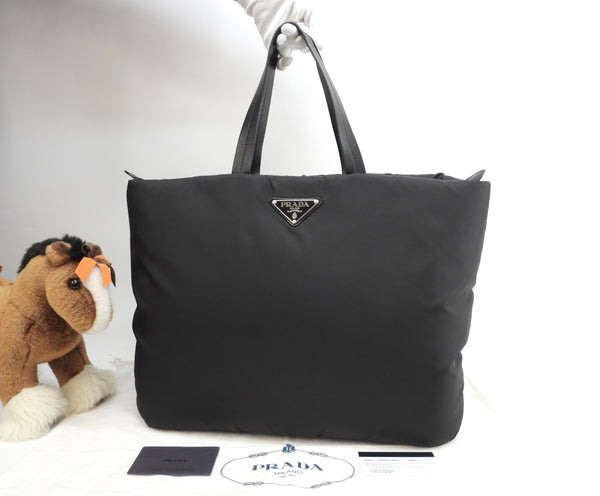 プラダ メンズトートバッグ大 ボンバー ナイロン/レザ-黒 ハンドバッグ  