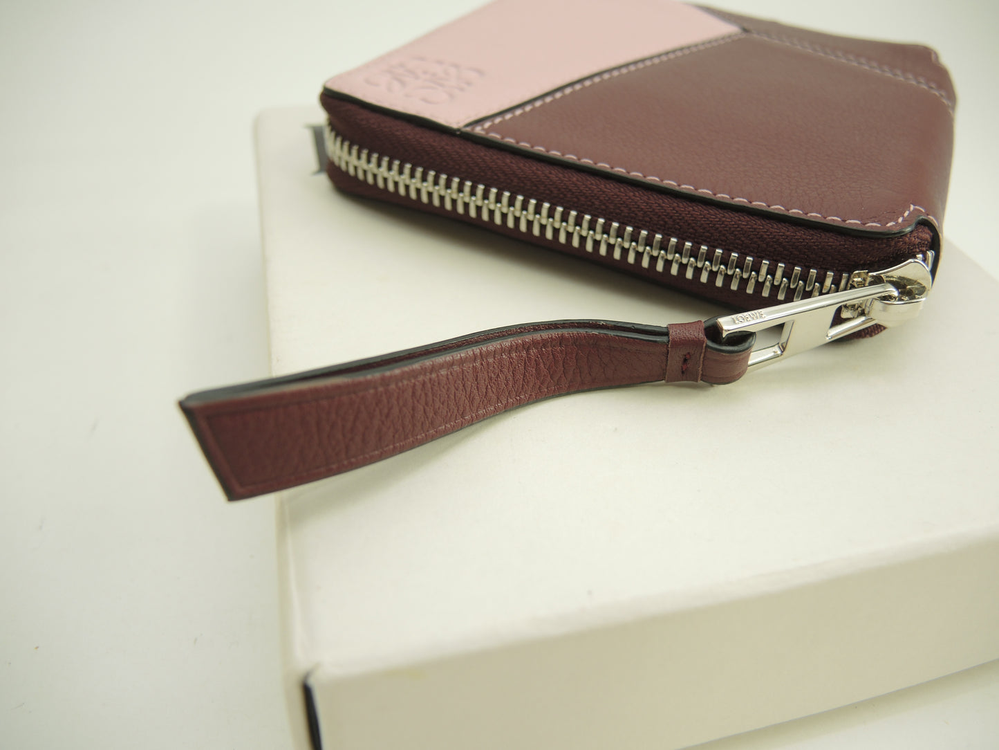 Loewe Square Zip Wallet Puzzle Leather/Pink/Bordeaux 2-fold zip wallet @061917