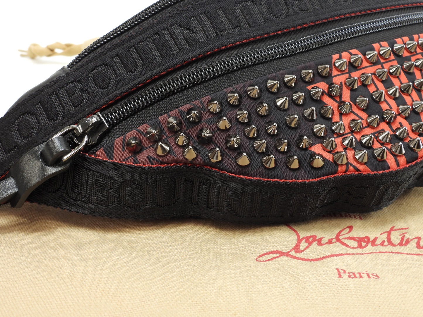 クリスチャンルブタン ボディバッグ Parisnyc ナイロン黒赤 美品@ 10