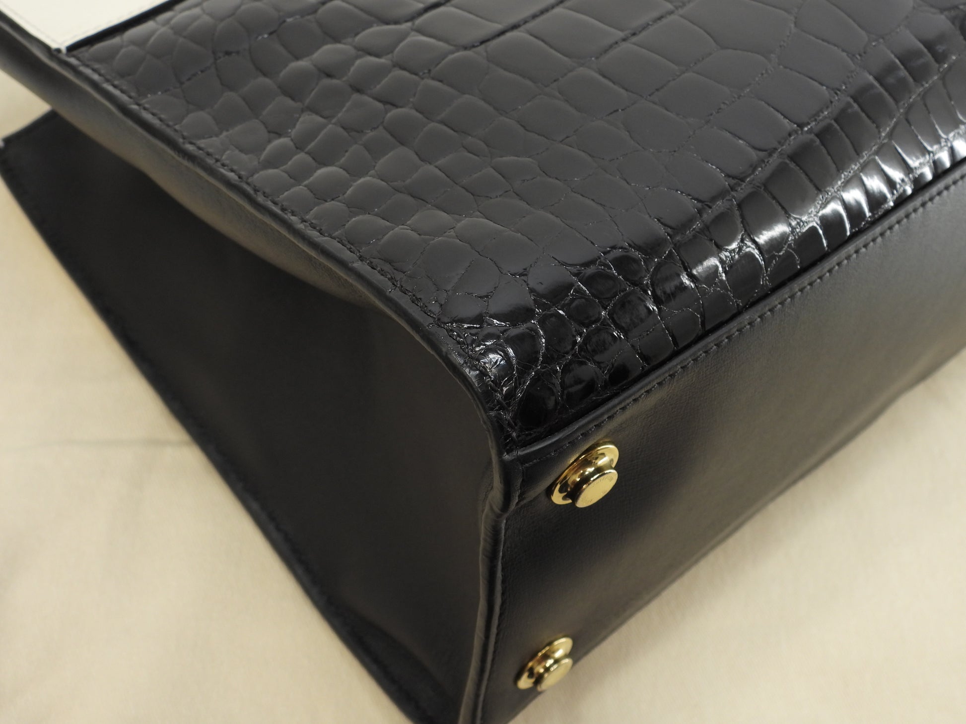 Louis Vuitton City Steamer MM N92883 Crocodile Black/Cream Leather