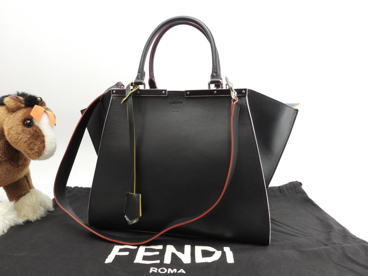 フェンディ トロワジュール レザー黒 s付ハンドバッグ トートバッグ 美品@ 57