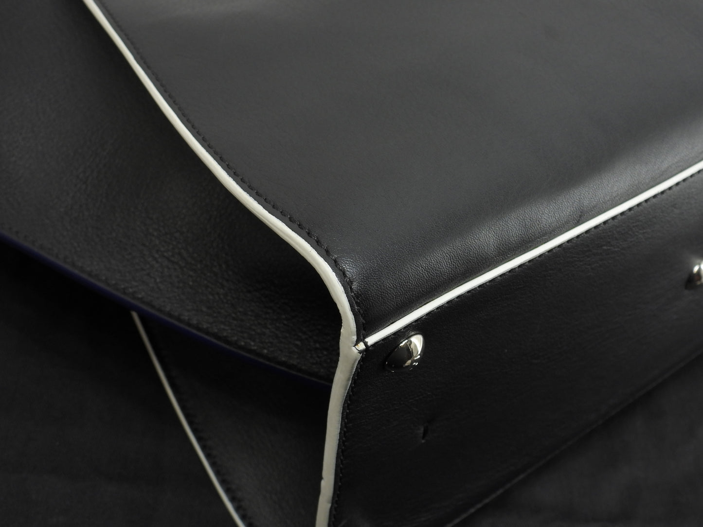 フェンディ トロワジュール レザー黒 s付ハンドバッグ トートバッグ 美品@ 57