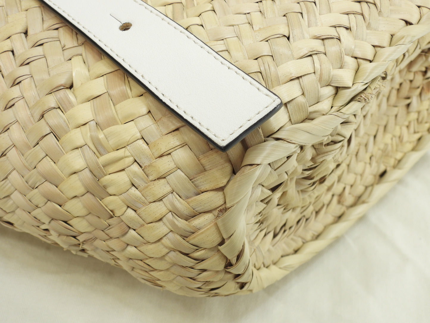 ロエベ バスケットスモール カゴバッグ ナチュラル白革 ハンドバッグ 美品@412004