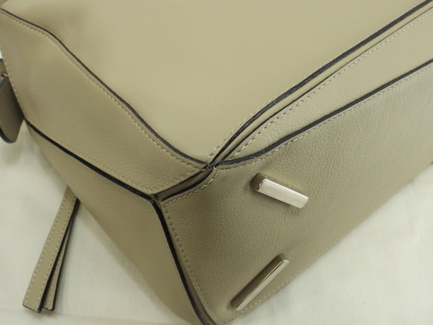 ロエベ パズルバッグ ミディアム レザー/グレージュ ショルダーストラップ付ハンドバッグ 美品@ 5
