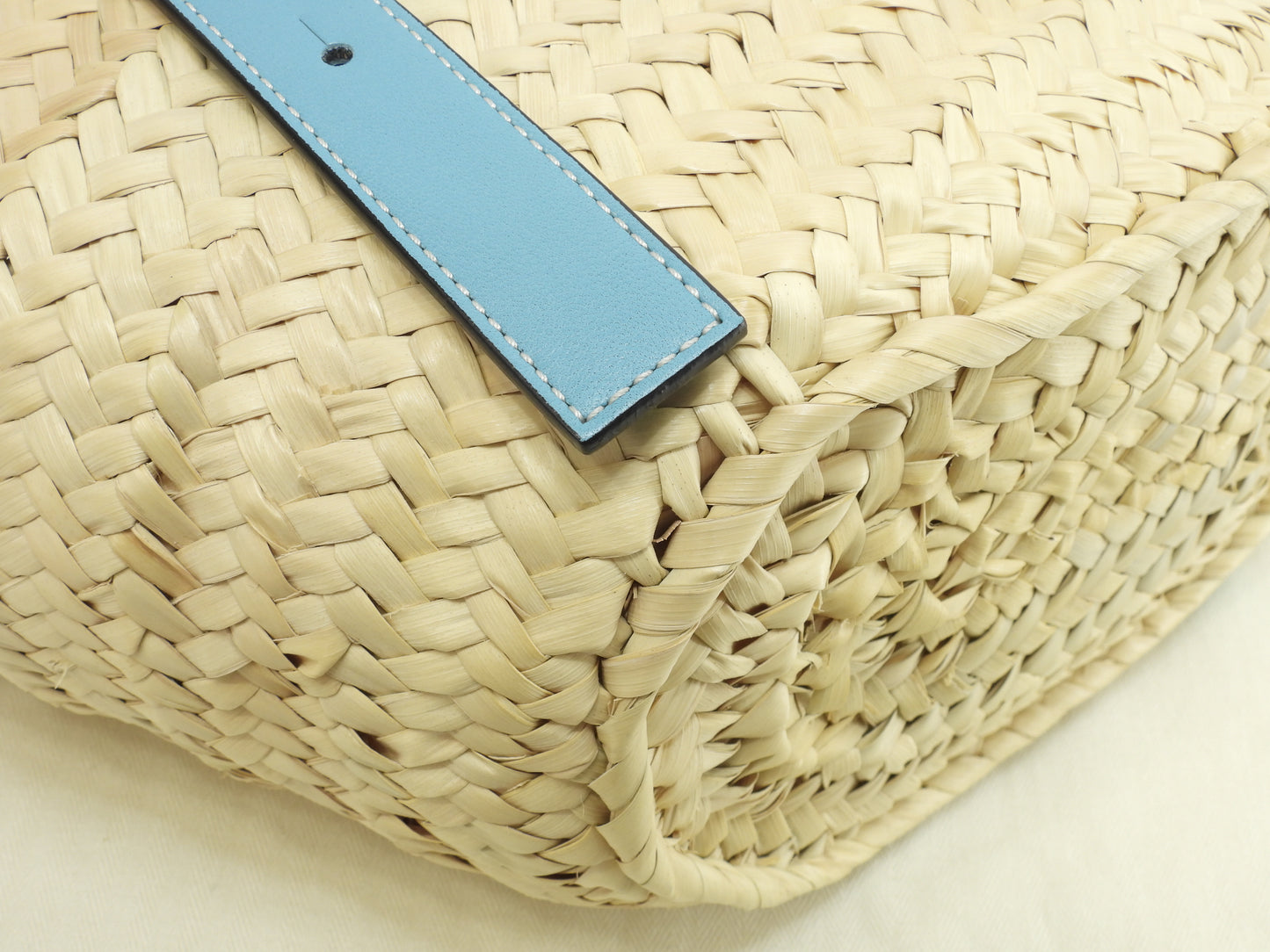 ロエベ バスケットスモール カゴバッグ ナチュラル水色革 ハンドバッグ 未使用@412247 2